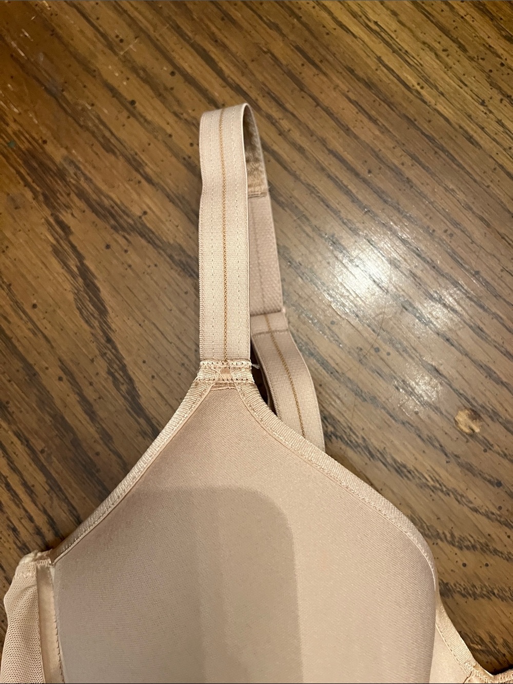 Chantelle Light Nude Smooth Underwire T-Shirt Bra, size 34 D, new with tags - Picture 5 of 13